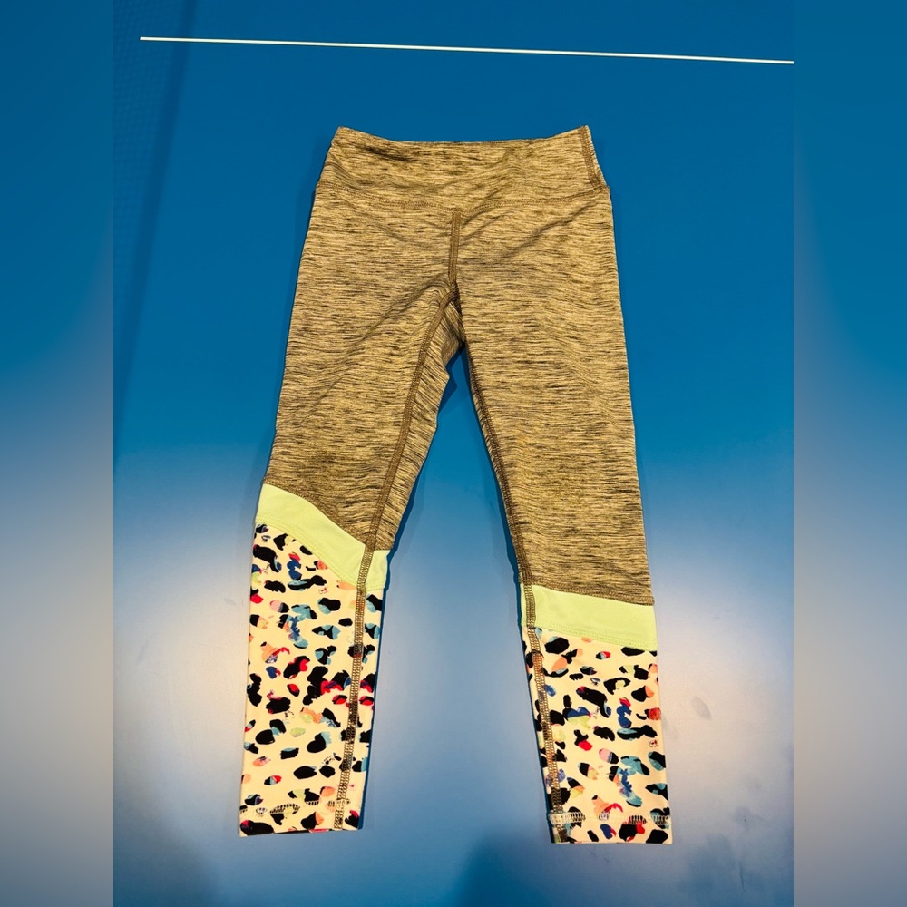 DSG Girls' Heather Gray and Multi Leopard Print Active Leggings, (4-5)